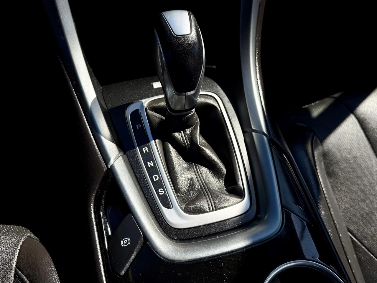 2015 Ford Fusion FINANCING AVAILABLE Photo12