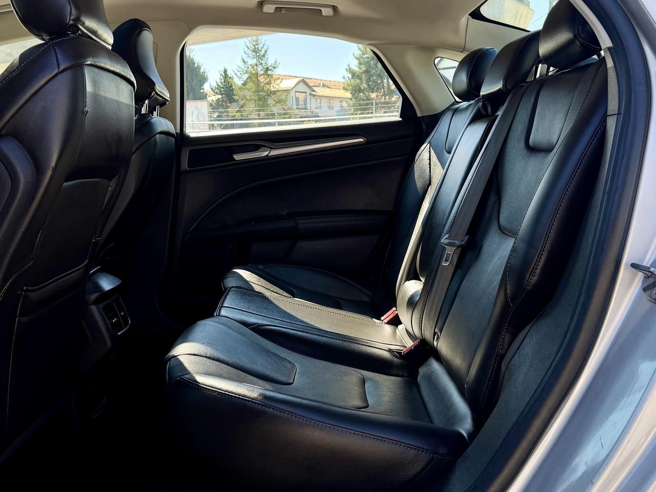 2015 Ford Fusion FINANCING AVAILABLE Photo15