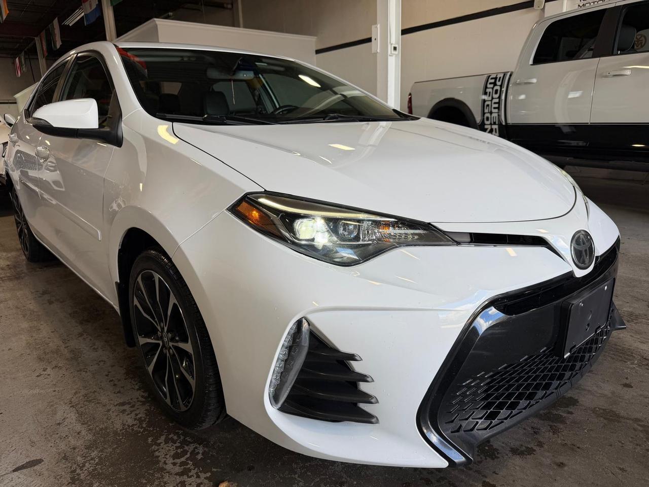 2019 Toyota Corolla SE CVT  | SUNROOF | LEATHER | 1.8 L | 4 CYL Photo