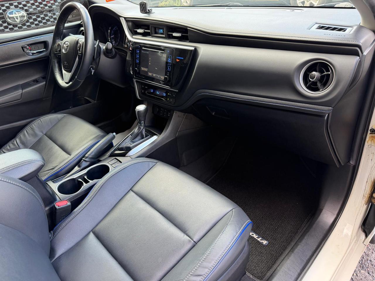 2019 Toyota Corolla SE CVT  | SUNROOF | LEATHER | 1.8 L | 4 CYL Photo