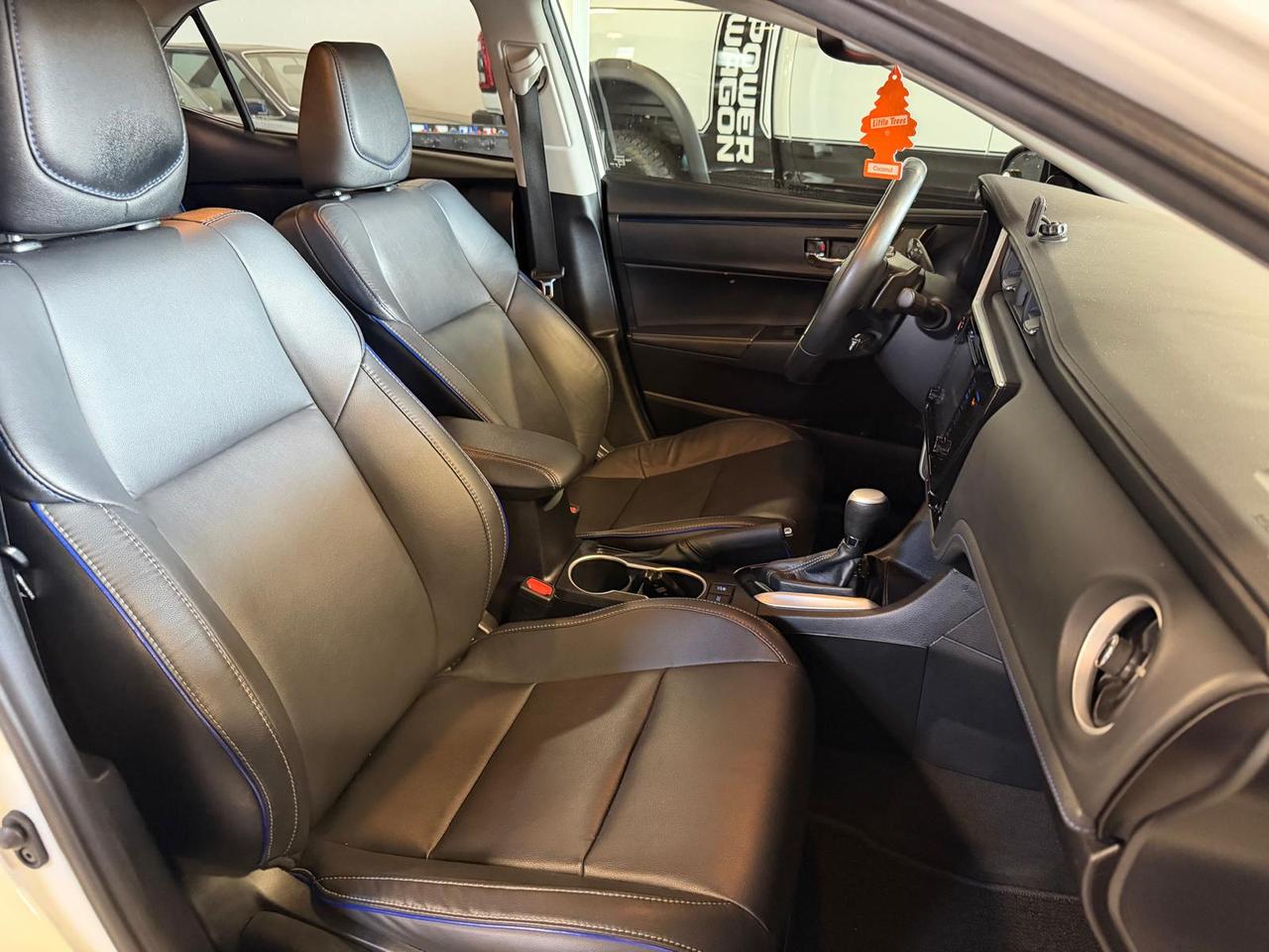 2019 Toyota Corolla SE CVT  | SUNROOF | LEATHER | 1.8 L | 4 CYL Photo