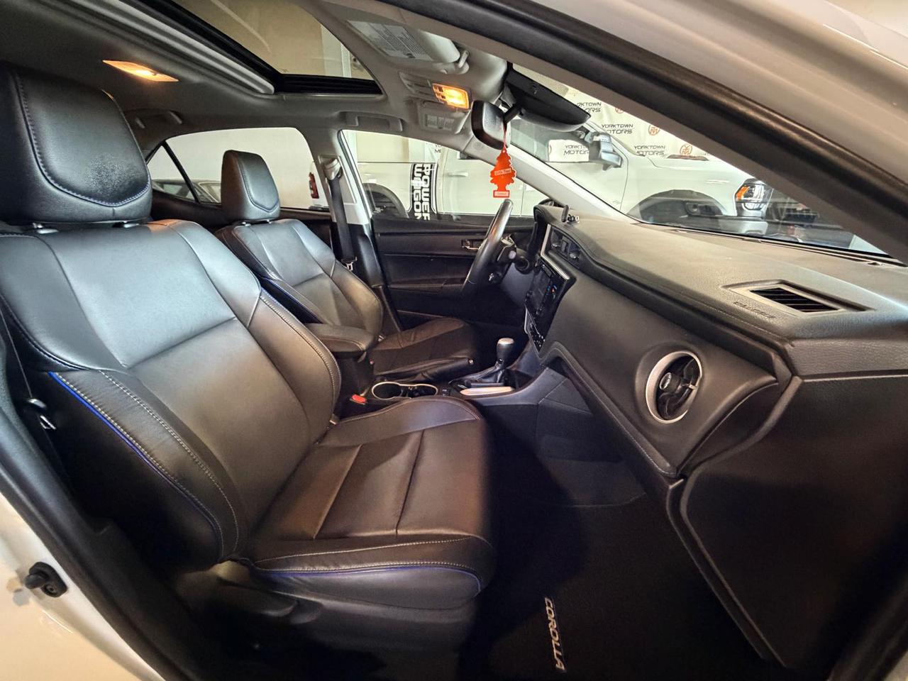 2019 Toyota Corolla SE CVT  | SUNROOF | LEATHER | 1.8 L | 4 CYL Photo