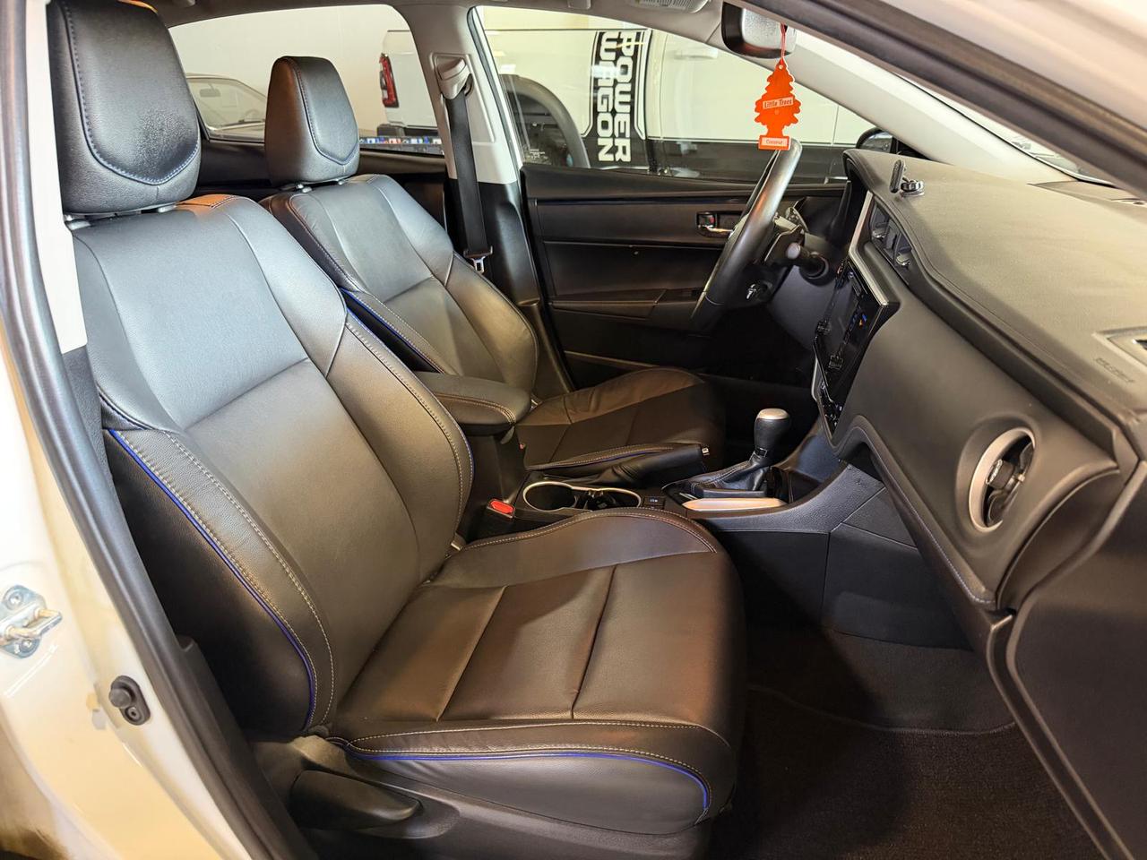 2019 Toyota Corolla SE CVT  | SUNROOF | LEATHER | 1.8 L | 4 CYL Photo