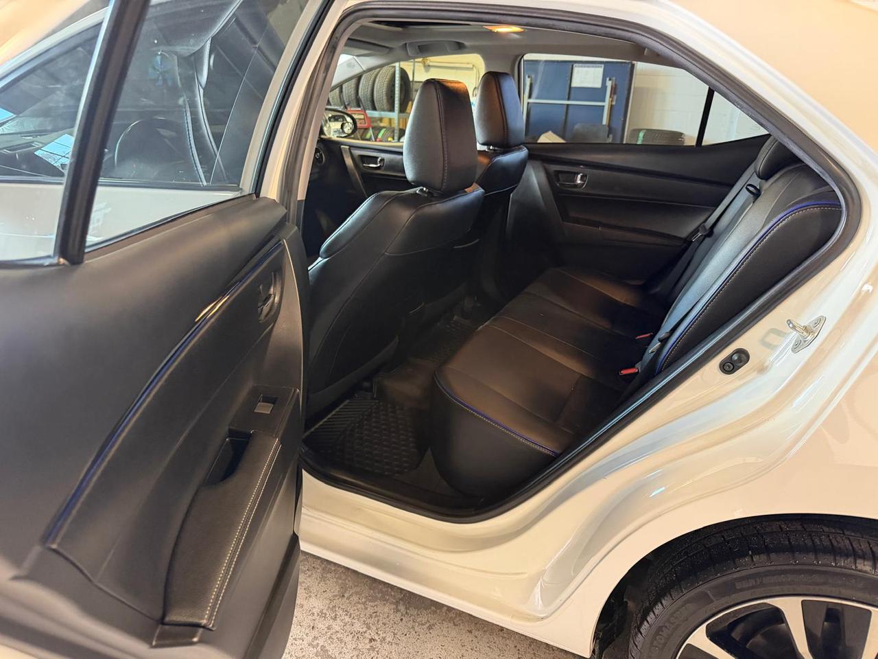 2019 Toyota Corolla SE CVT  | SUNROOF | LEATHER | 1.8 L | 4 CYL Photo