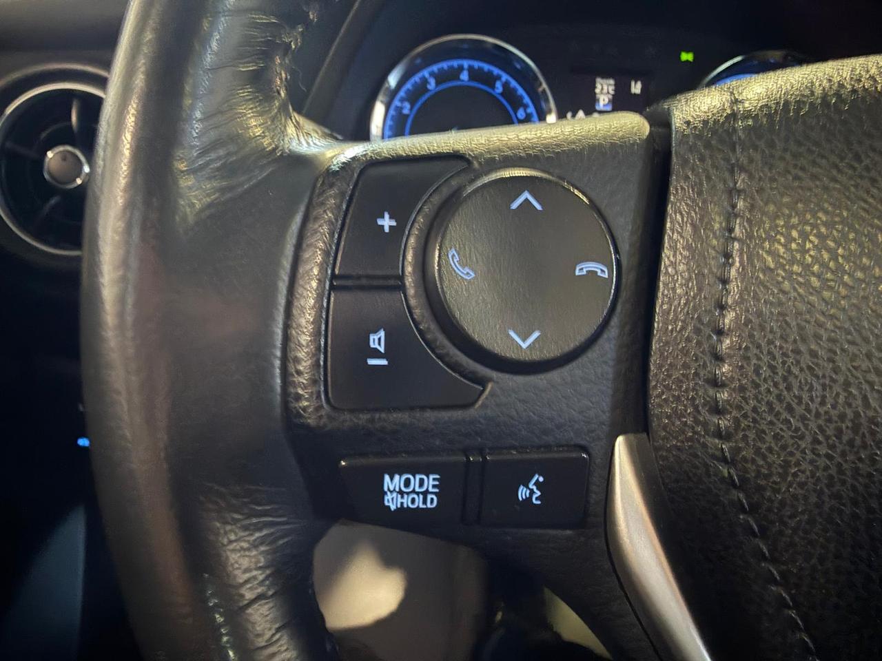 2019 Toyota Corolla SE CVT  | SUNROOF | LEATHER | 1.8 L | 4 CYL Photo