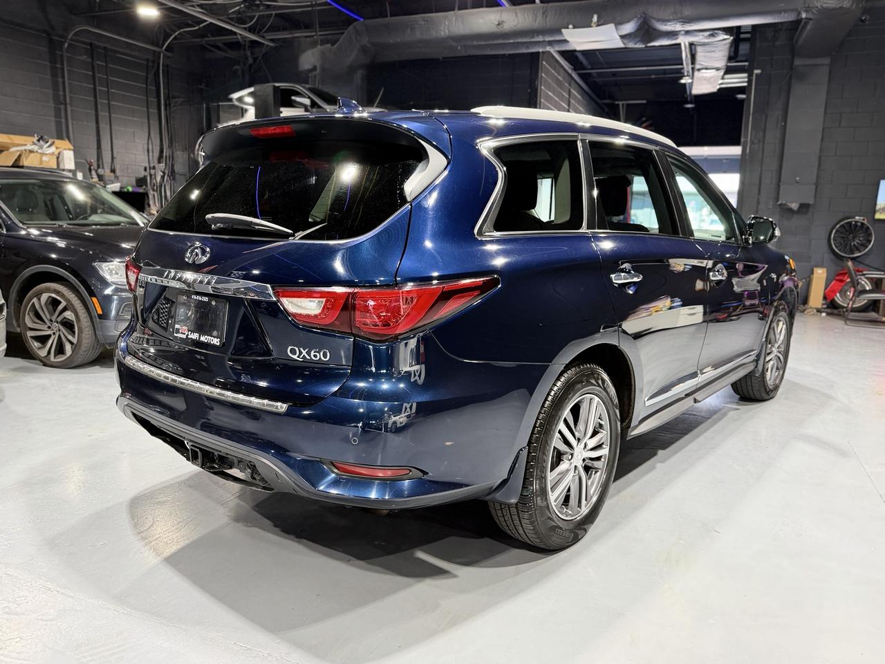 2017 Infiniti QX60 LUXURY - Photo #5