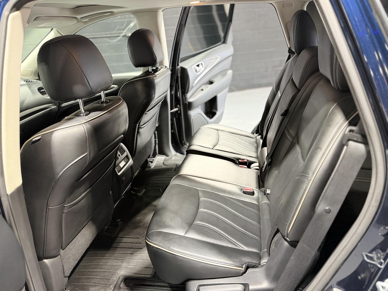 2017 Infiniti QX60 LUXURY Photo