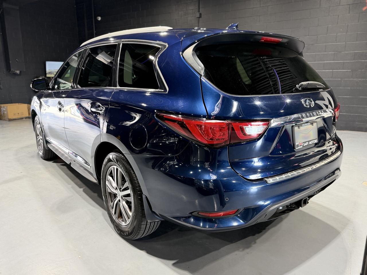 2017 Infiniti QX60 LUXURY Photo