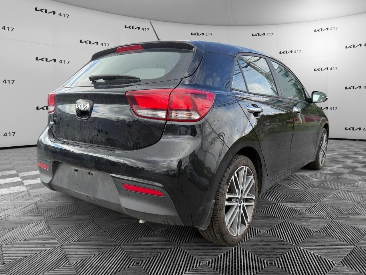 2023 Kia Rio 5-Door (5) EX Premium IVT Photo