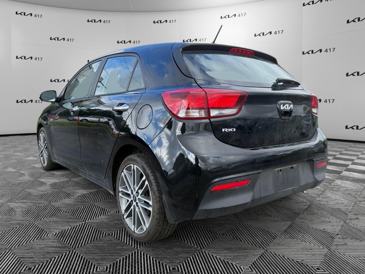 2023 Kia Rio 5-Door (5) EX Premium IVT Photo