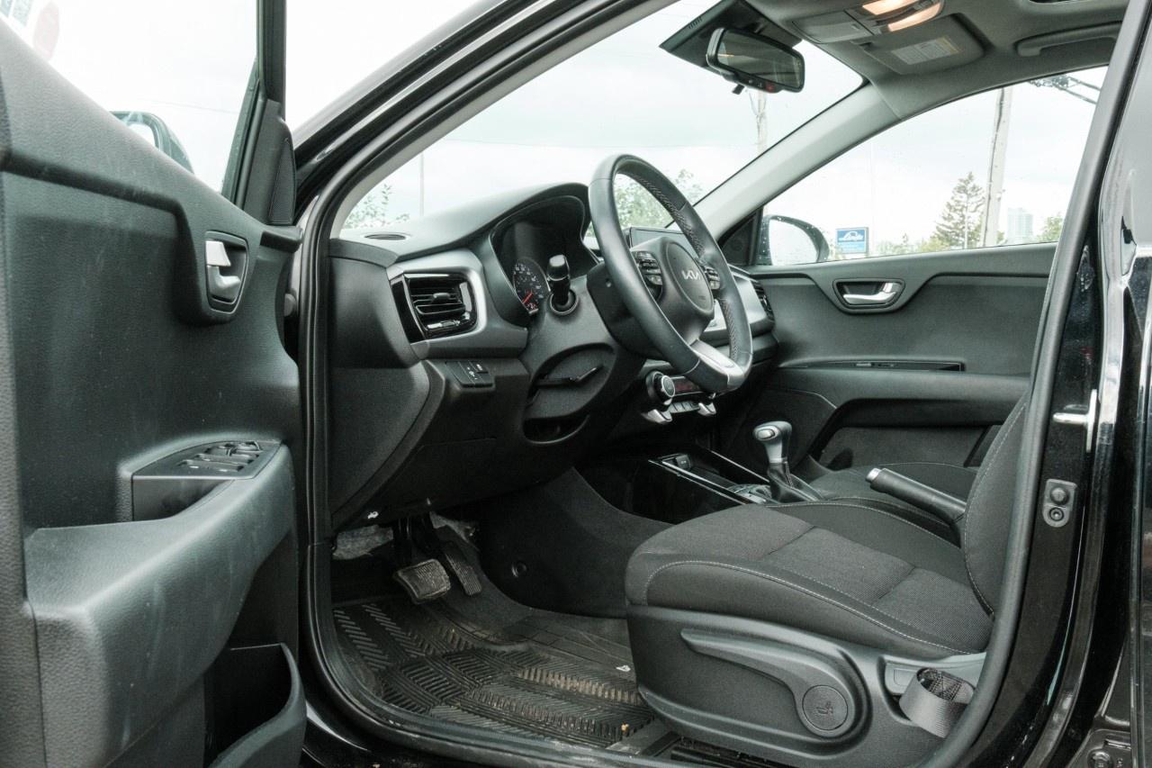 2023 Kia Rio 5-Door (5) EX Premium IVT Photo