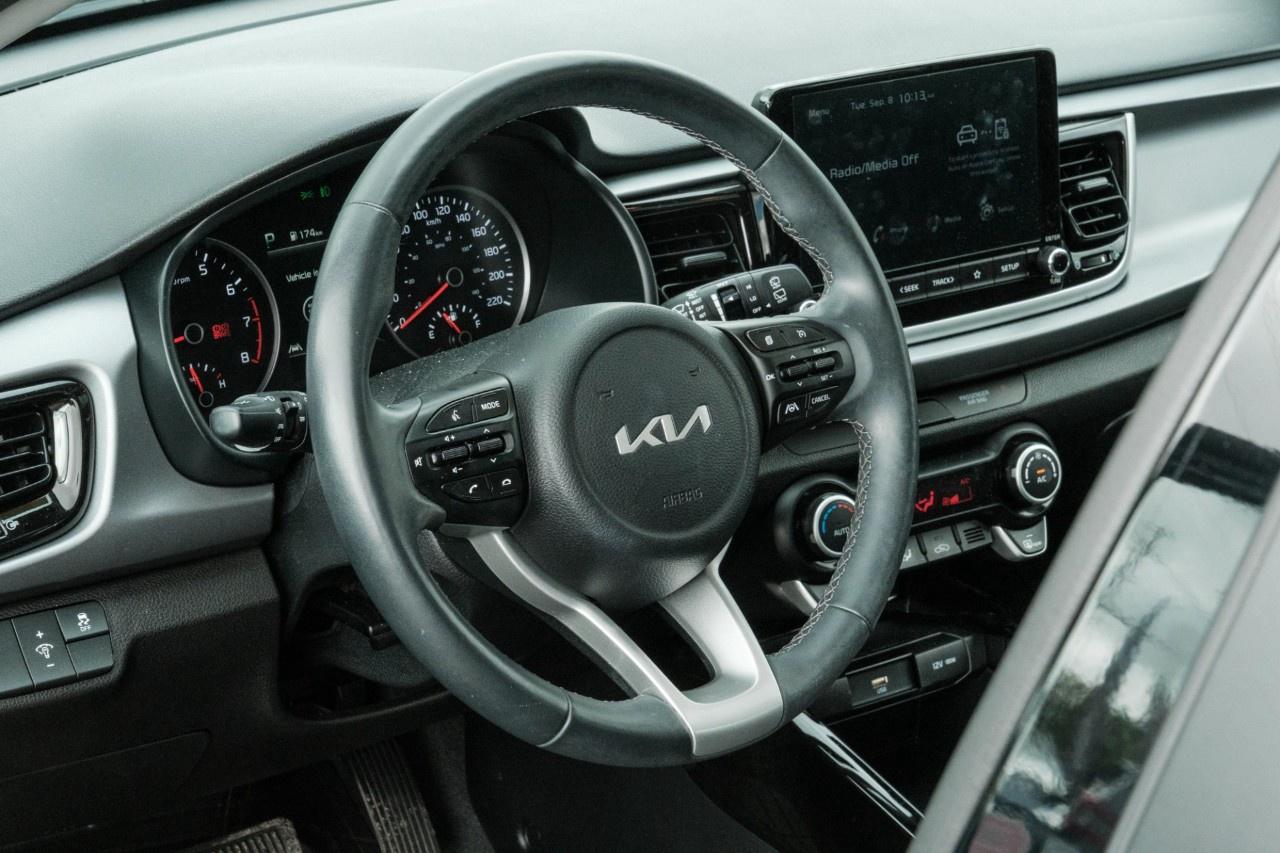 2023 Kia Rio 5-Door (5) EX Premium IVT Photo