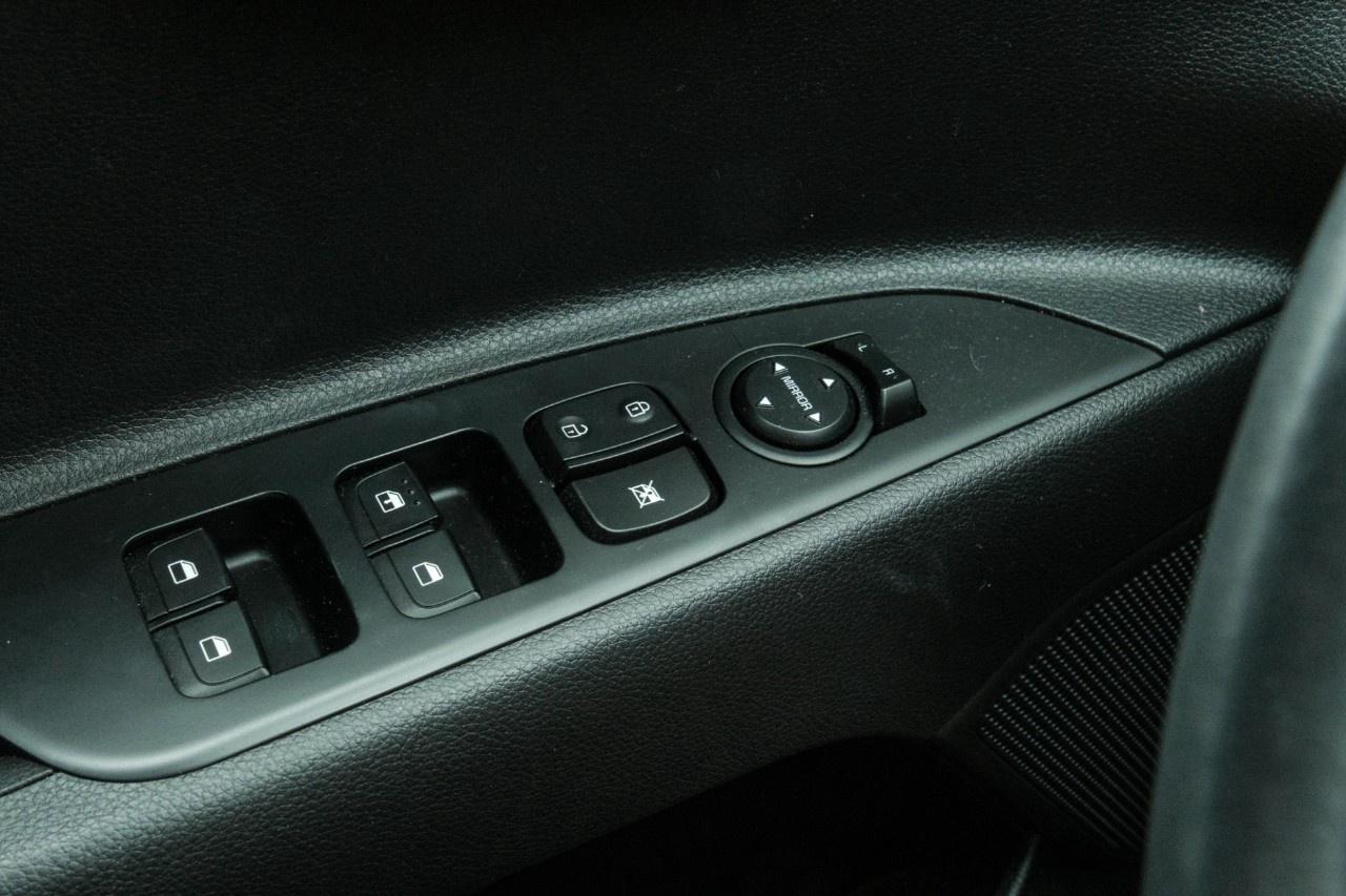 2023 Kia Rio 5-Door (5) EX Premium IVT Photo