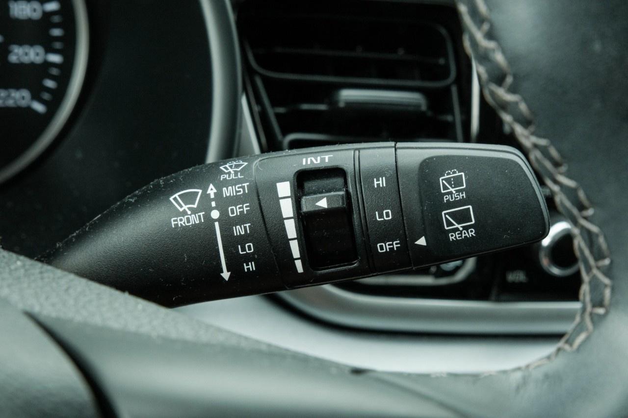 2023 Kia Rio 5-Door (5) EX Premium IVT Photo