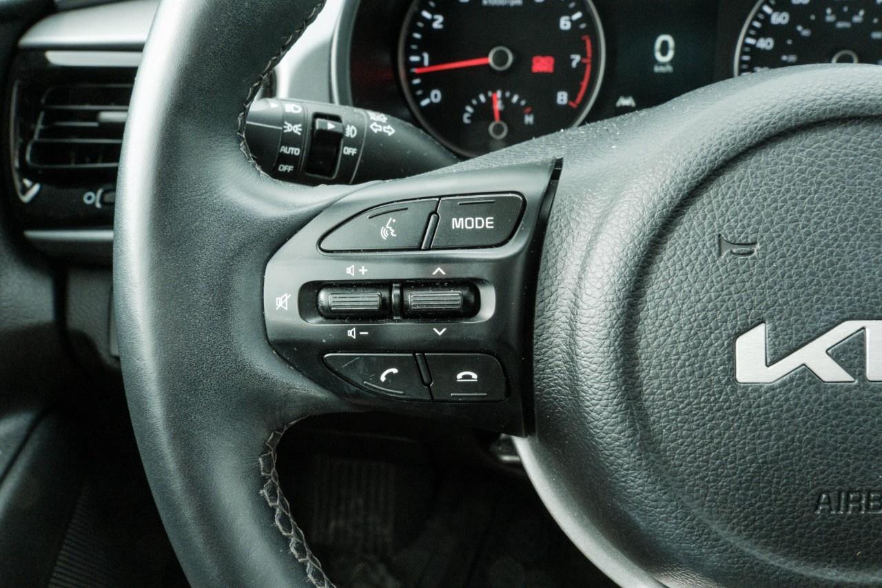 2023 Kia Rio 5-Door (5) EX Premium IVT Photo