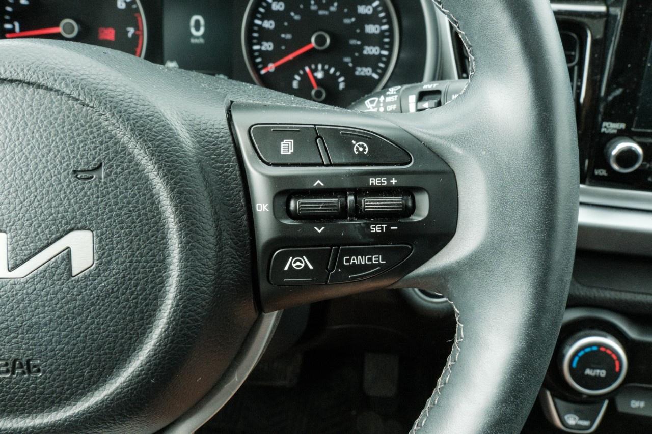 2023 Kia Rio 5-Door (5) EX Premium IVT Photo