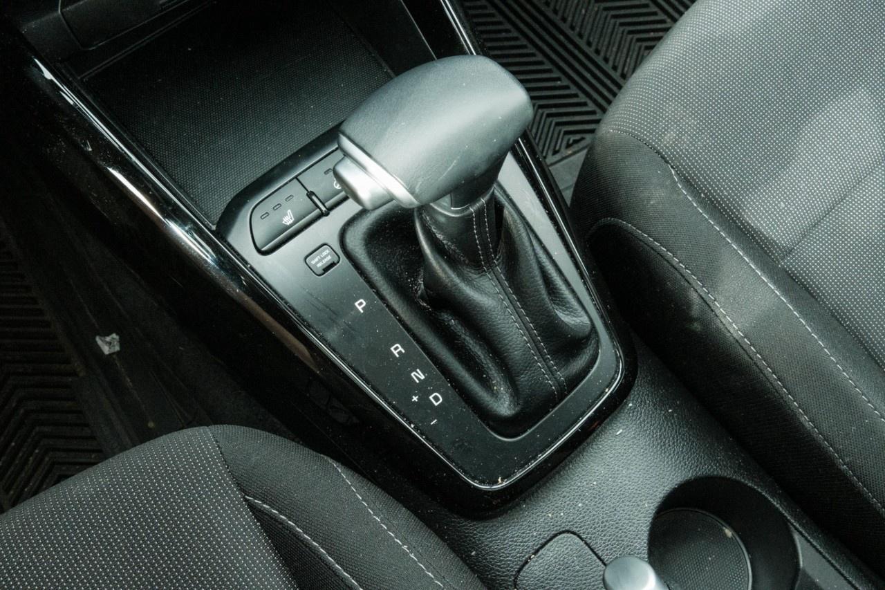 2023 Kia Rio 5-Door (5) EX Premium IVT Photo