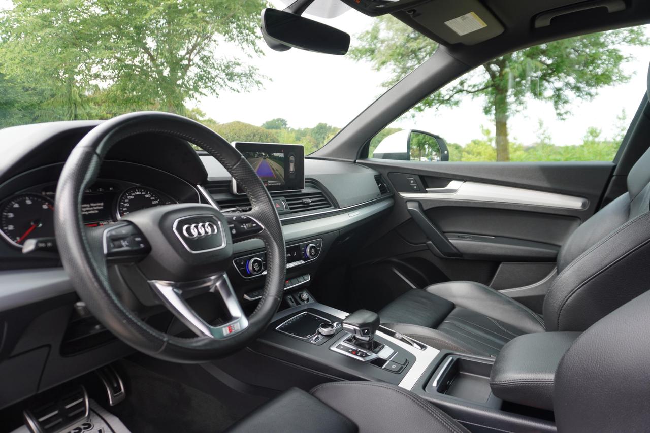 2019 Audi Q5 ONE OWNER / NO ACCIDENTS / S-LINE / PROGRESSIVE / QUATTRO Photo