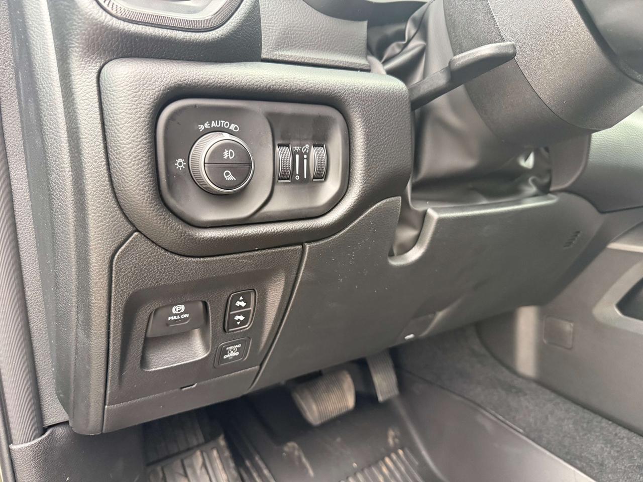 2027 RAM 1500 Rebel CREW CAB 4X4 Photo