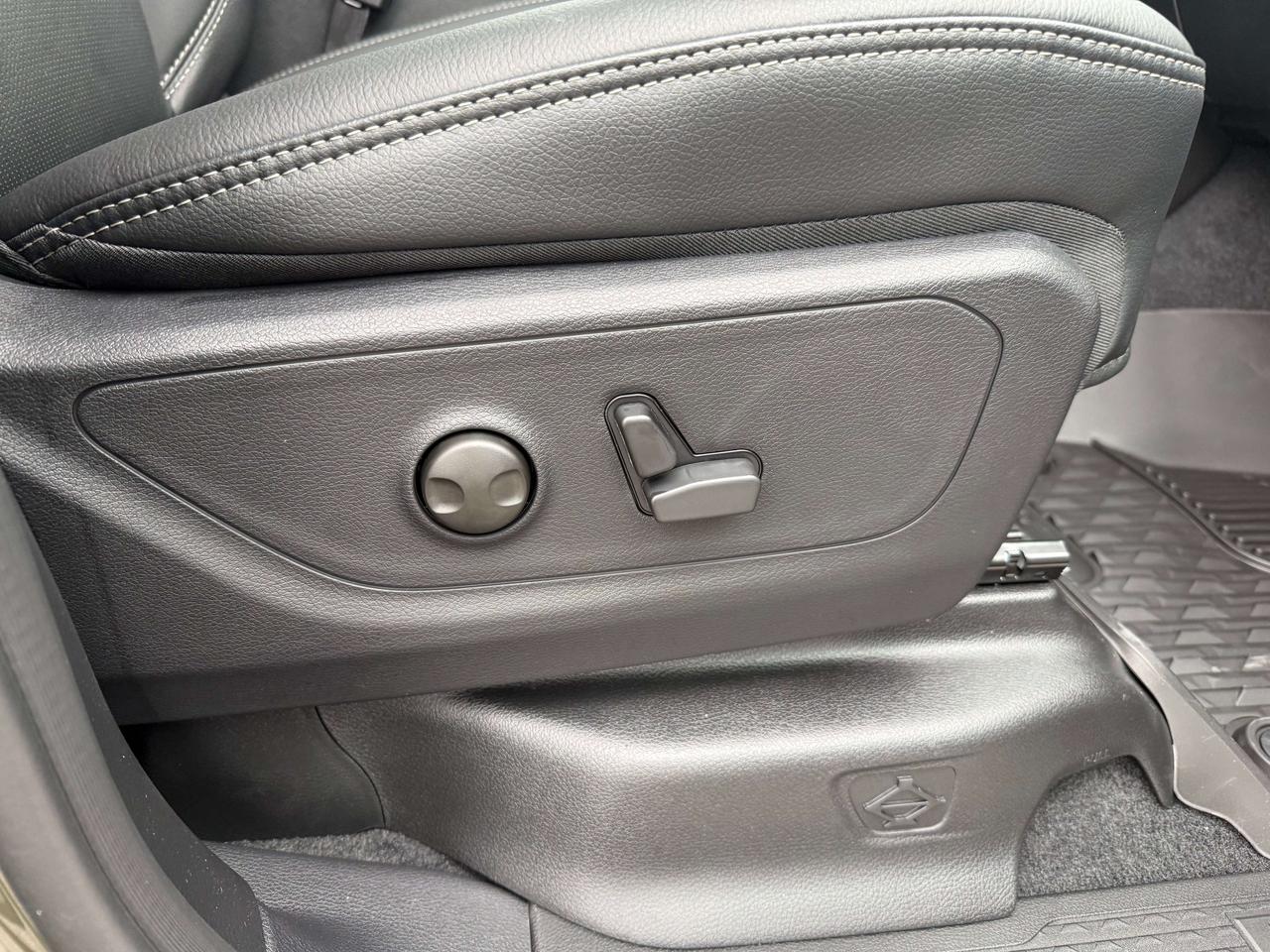 2027 RAM 1500 Rebel CREW CAB 4X4 Photo