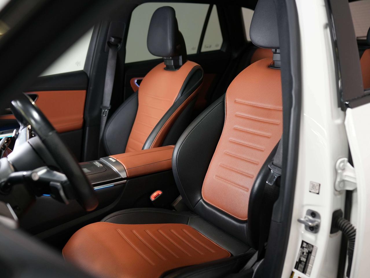 2023 Mercedes-Benz GLC 300 | AMG LINE | EXCLUSIVE PKG | NIGHT PKG Photo