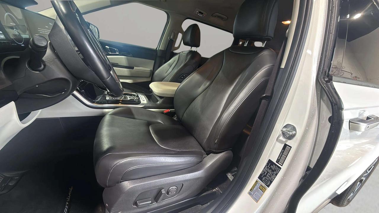 2023 Kia Carnival EX| CLEAN CARFAX| ONE OWNER| PWR DOORS & LIFTGATE Photo