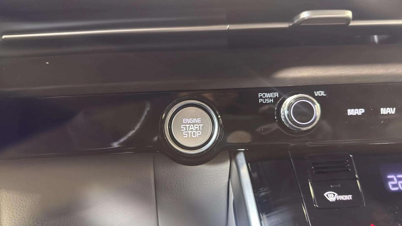 2023 Kia Carnival EX| CLEAN CARFAX| ONE OWNER| PWR DOORS & LIFTGATE Photo