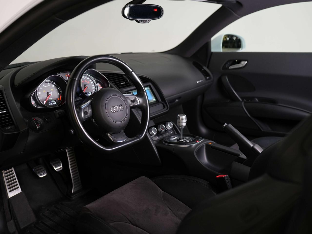 2012 Audi R8 MANUAL | B&O | REAR SPOILER Photo