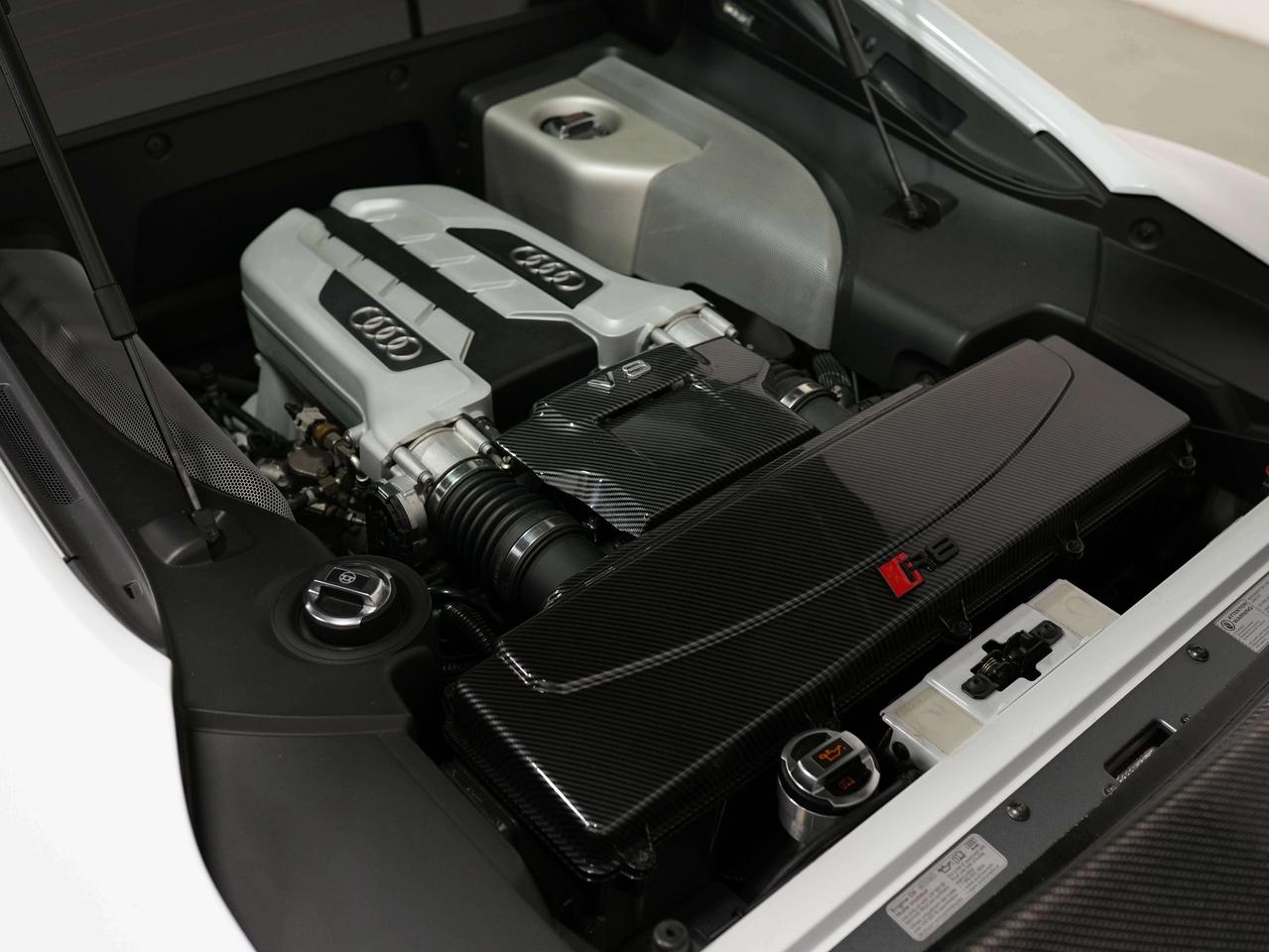 2012 Audi R8 MANUAL | B&O | REAR SPOILER Photo