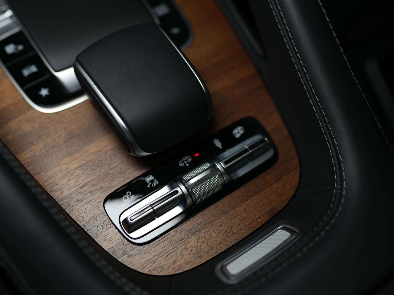 2022 Mercedes-Benz GLE 53 | AMG | PREMIUM | INTELLIGENT DRIVE | 21 IN Photo