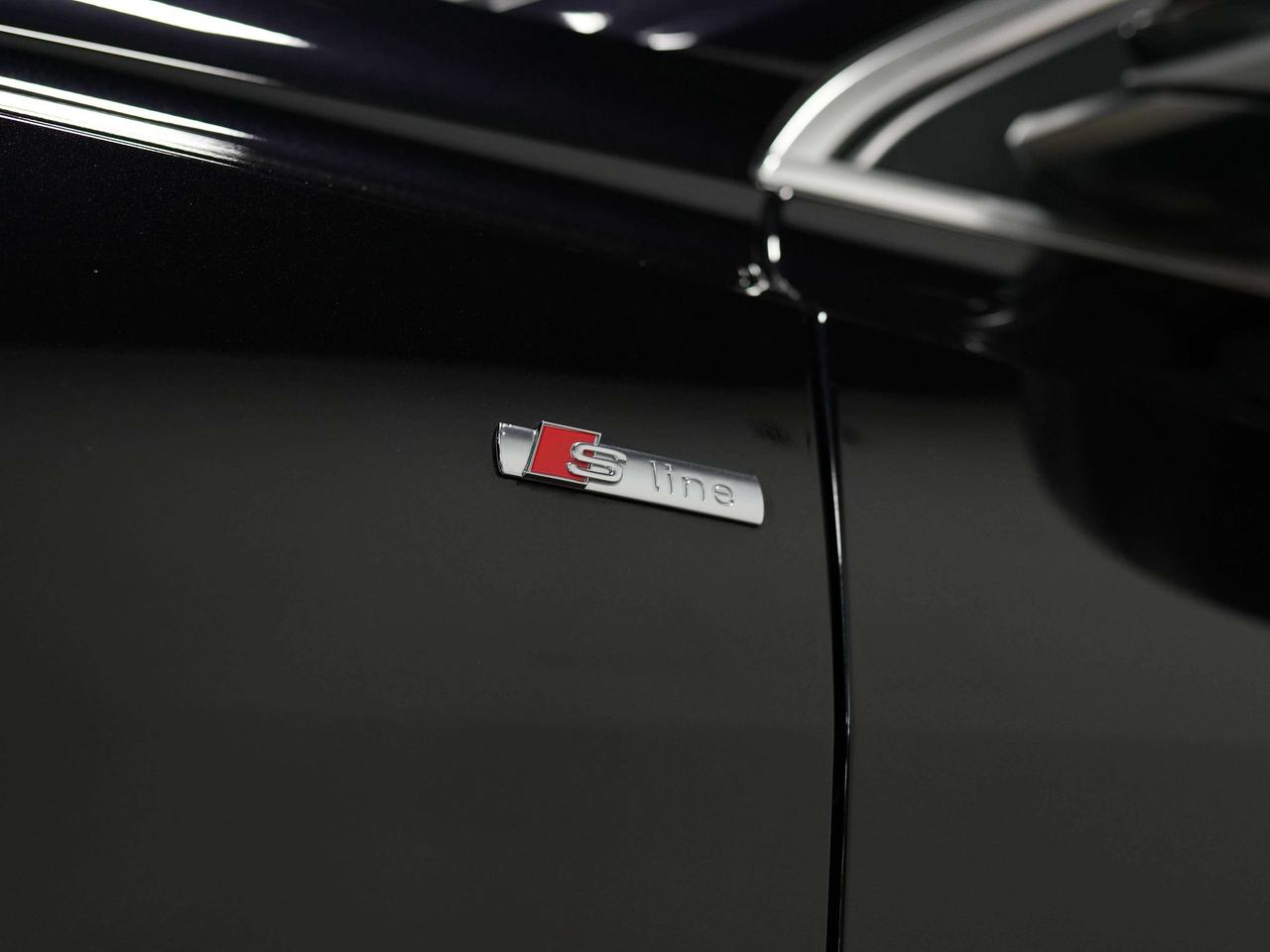 2021 Audi Q8 TECHNIK | S-LINE | 21 IN Photo