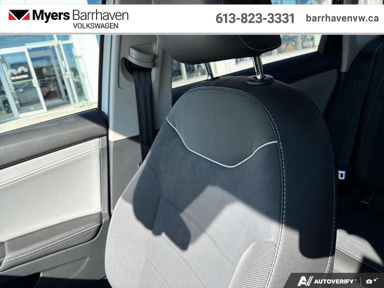 2024 Volkswagen Taos Comfortline 4MOTION  -  Heated Seats Photo