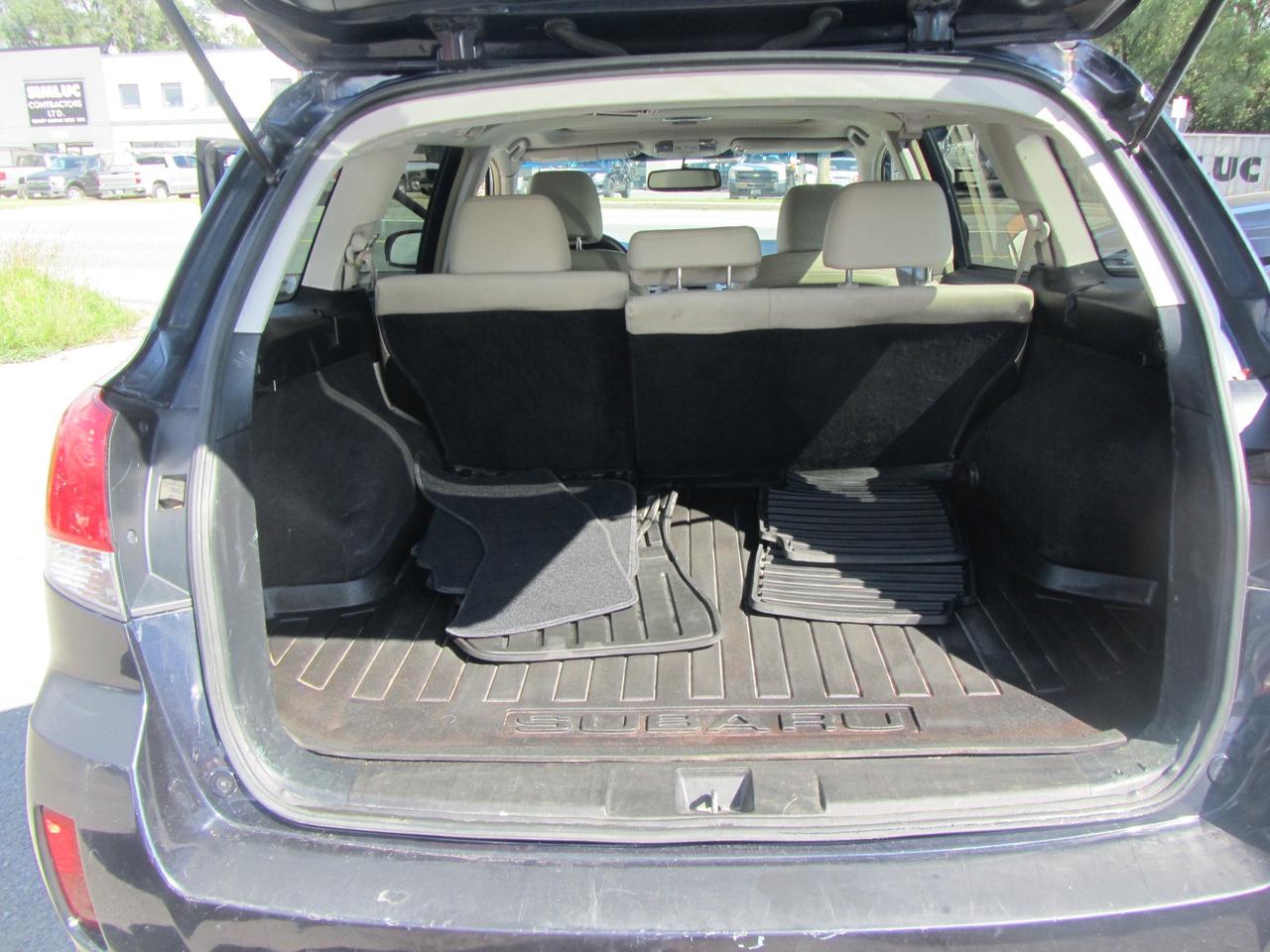 2014 Subaru Outback 4dr Wgn H4 Auto 2.5i Limited Photo