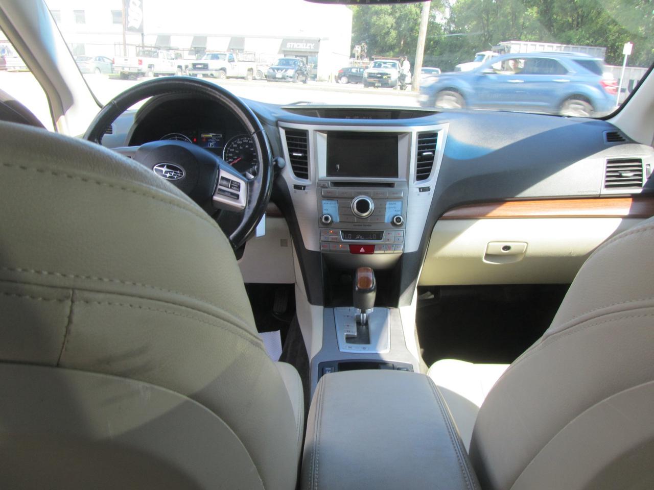 2014 Subaru Outback 4dr Wgn H4 Auto 2.5i Limited Photo
