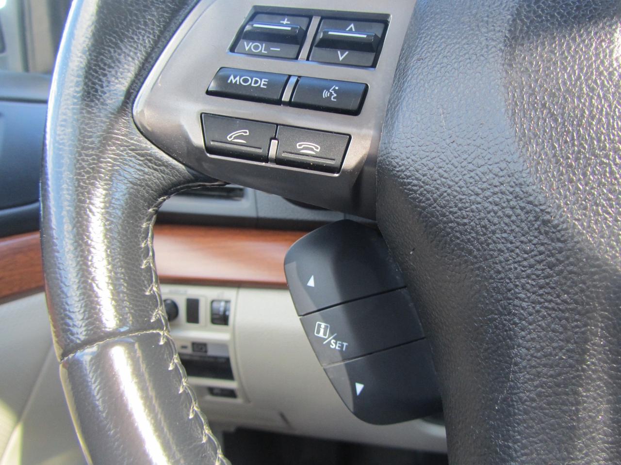 2014 Subaru Outback 4dr Wgn H4 Auto 2.5i Limited Photo