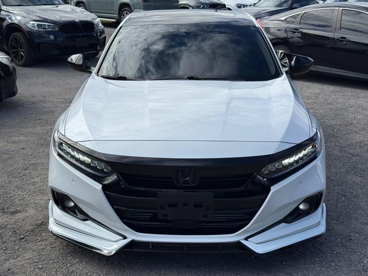 2022 Honda Accord Touring Photo1