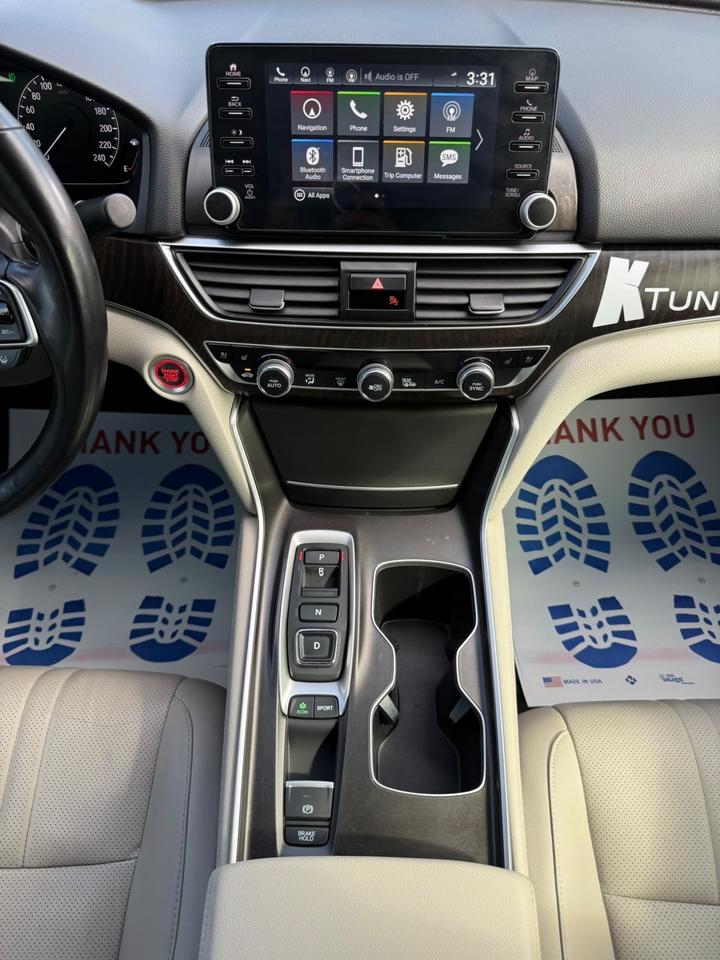 2022 Honda Accord Touring Photo