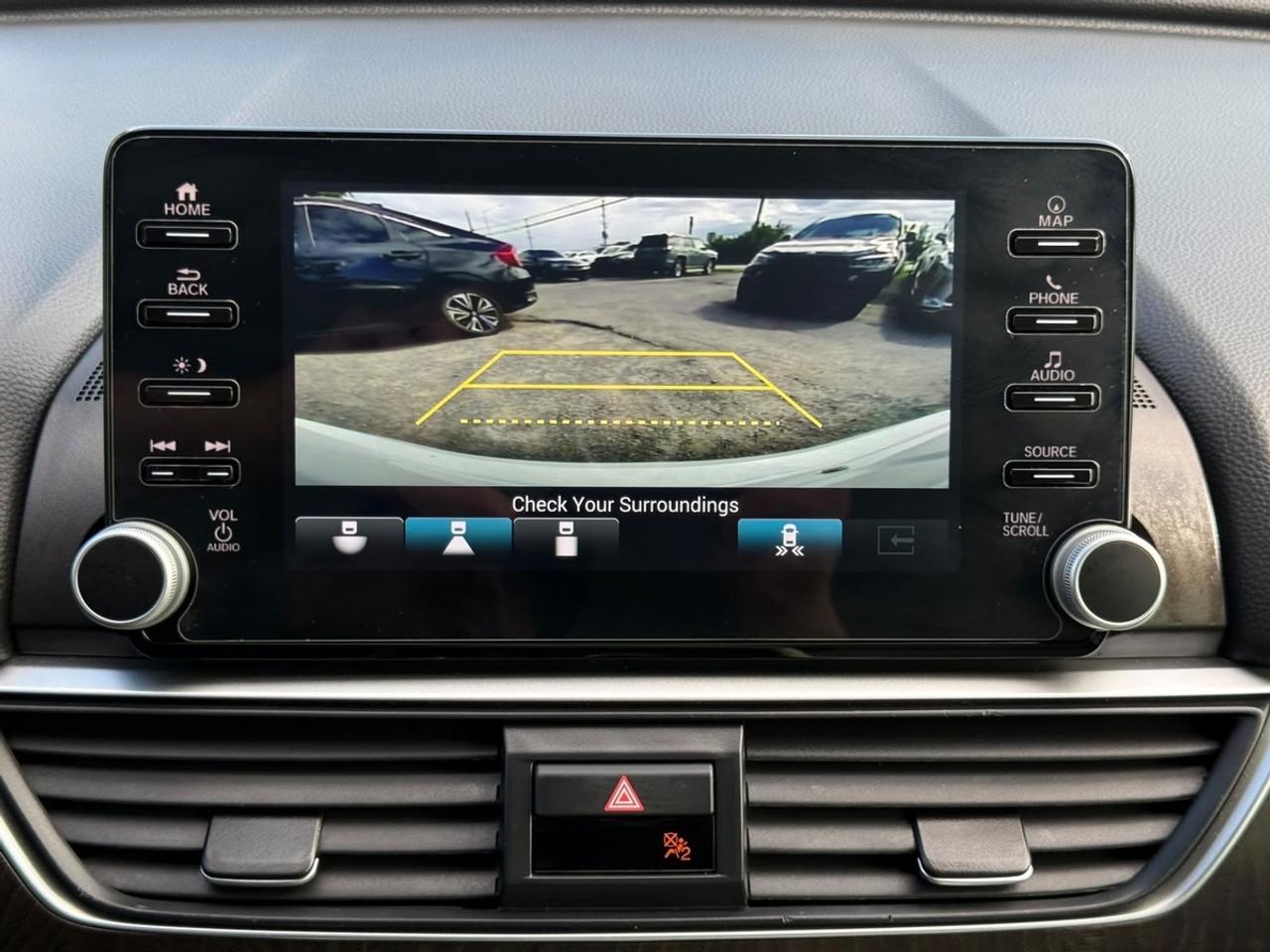 2022 Honda Accord Touring Photo