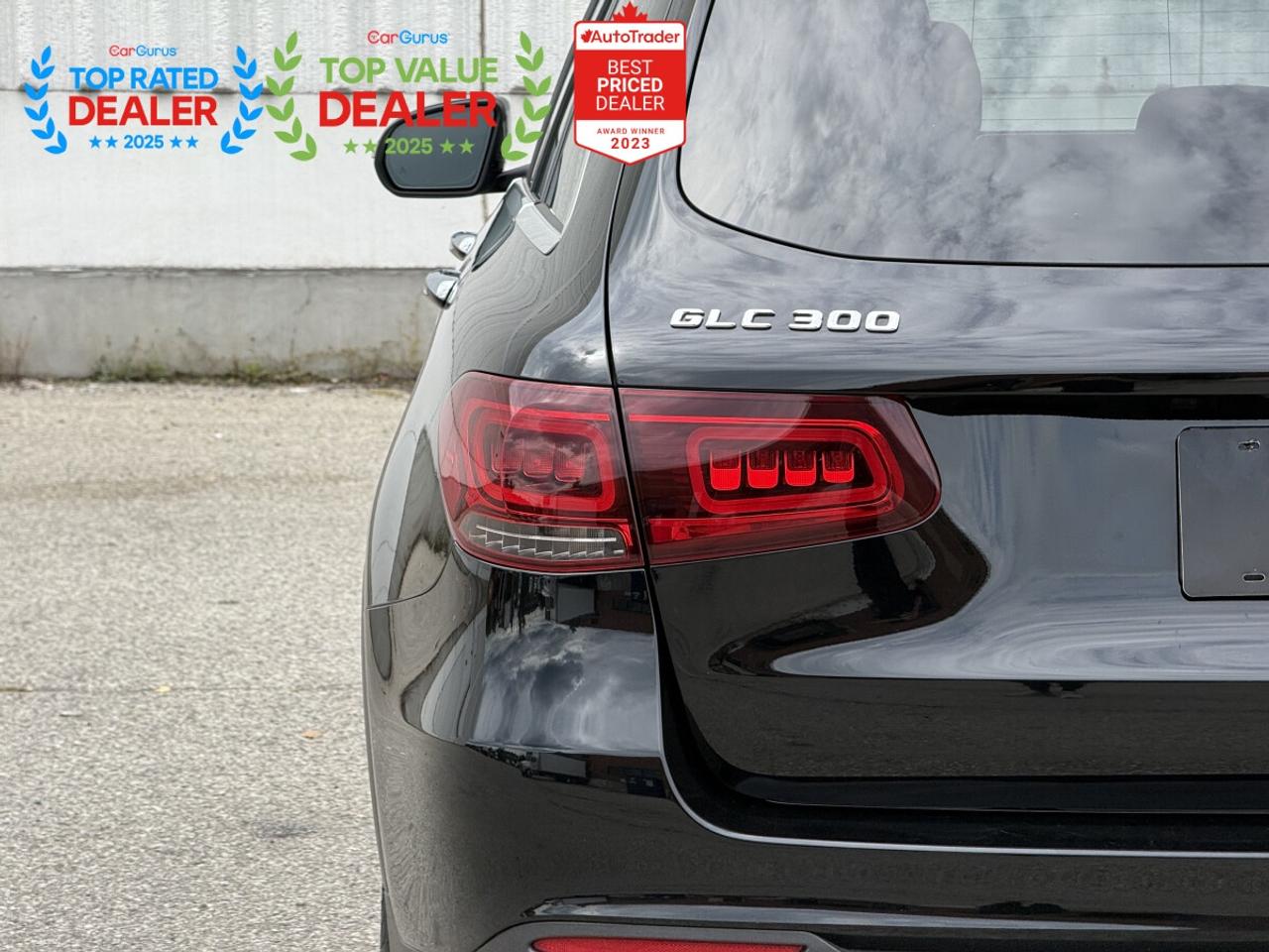 2022 Mercedes-Benz GLC PREMIUM PKG | FULLY SERVICED AT MB | PANO | APPLE CARPLAY | LOADED Photo
