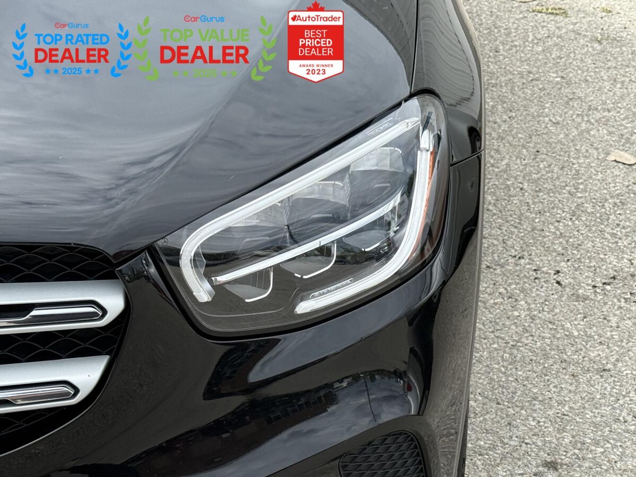2022 Mercedes-Benz GLC PREMIUM PKG | FULLY SERVICED AT MB | PANO | APPLE CARPLAY | LOADED Photo