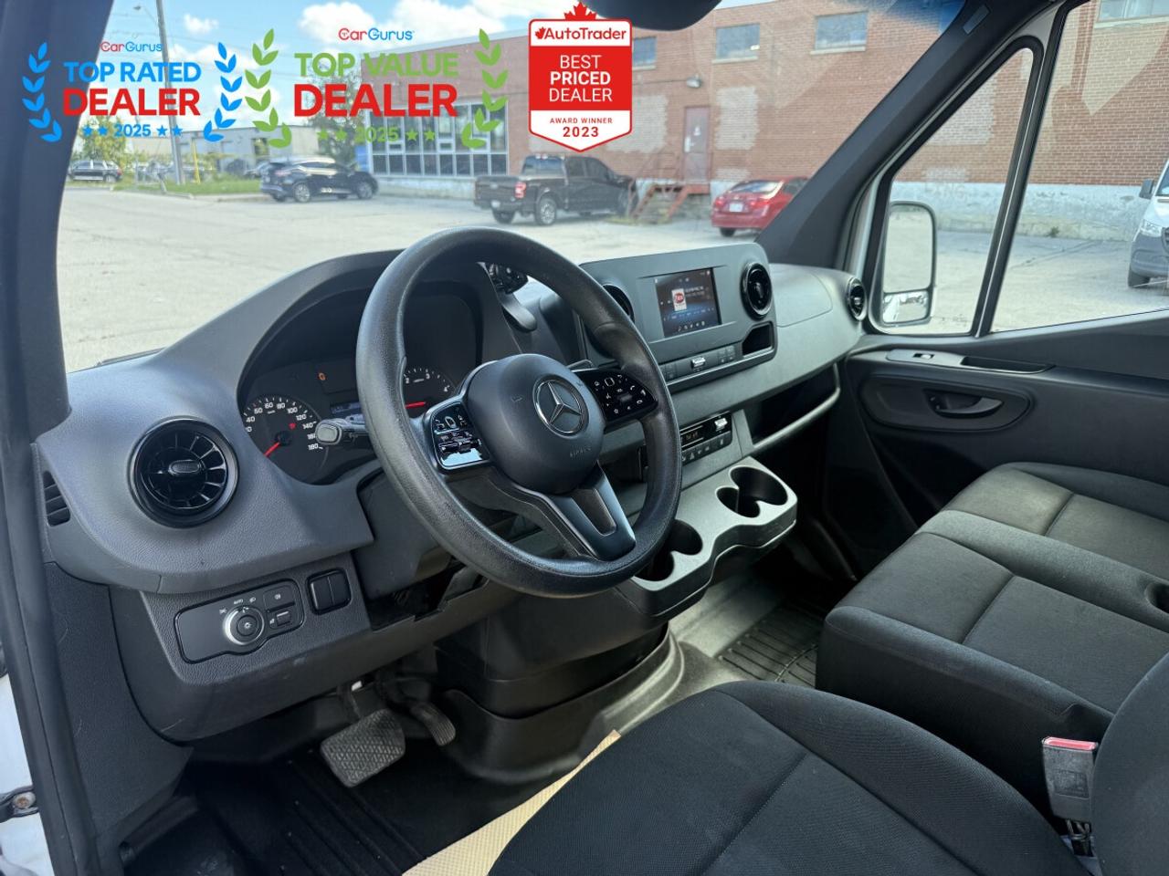 2019 Mercedes-Benz Sprinter 2500 | 170-in HIGHROOF | CARPLAY | 3 SEATER Photo2