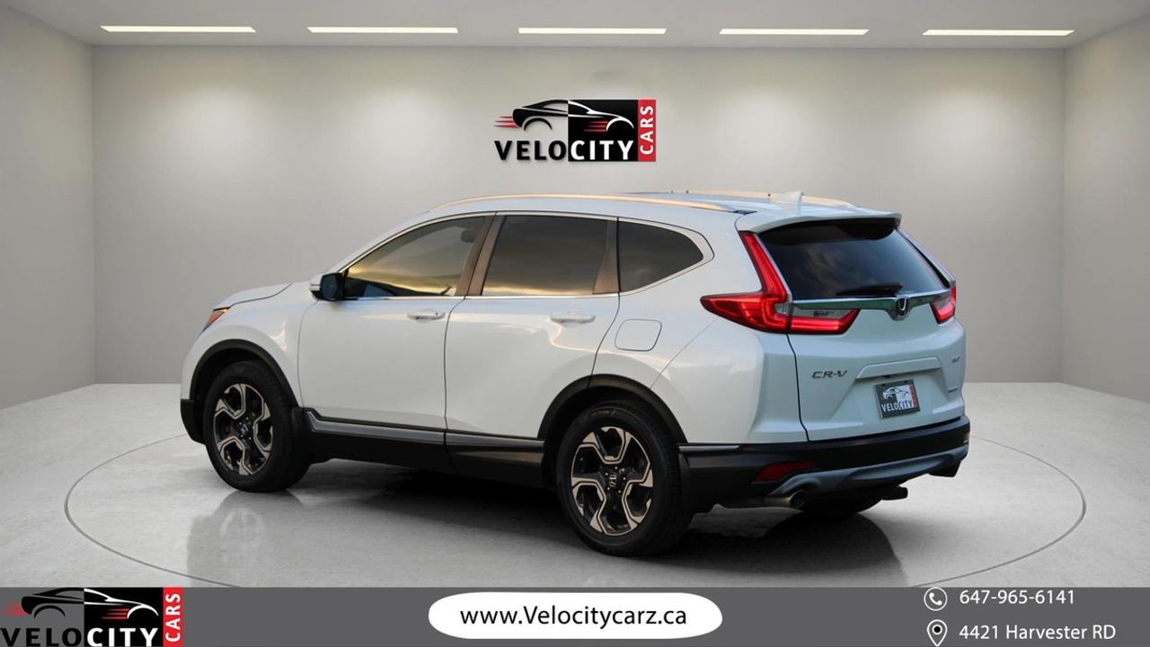2017 Honda CR-V Touring Photo