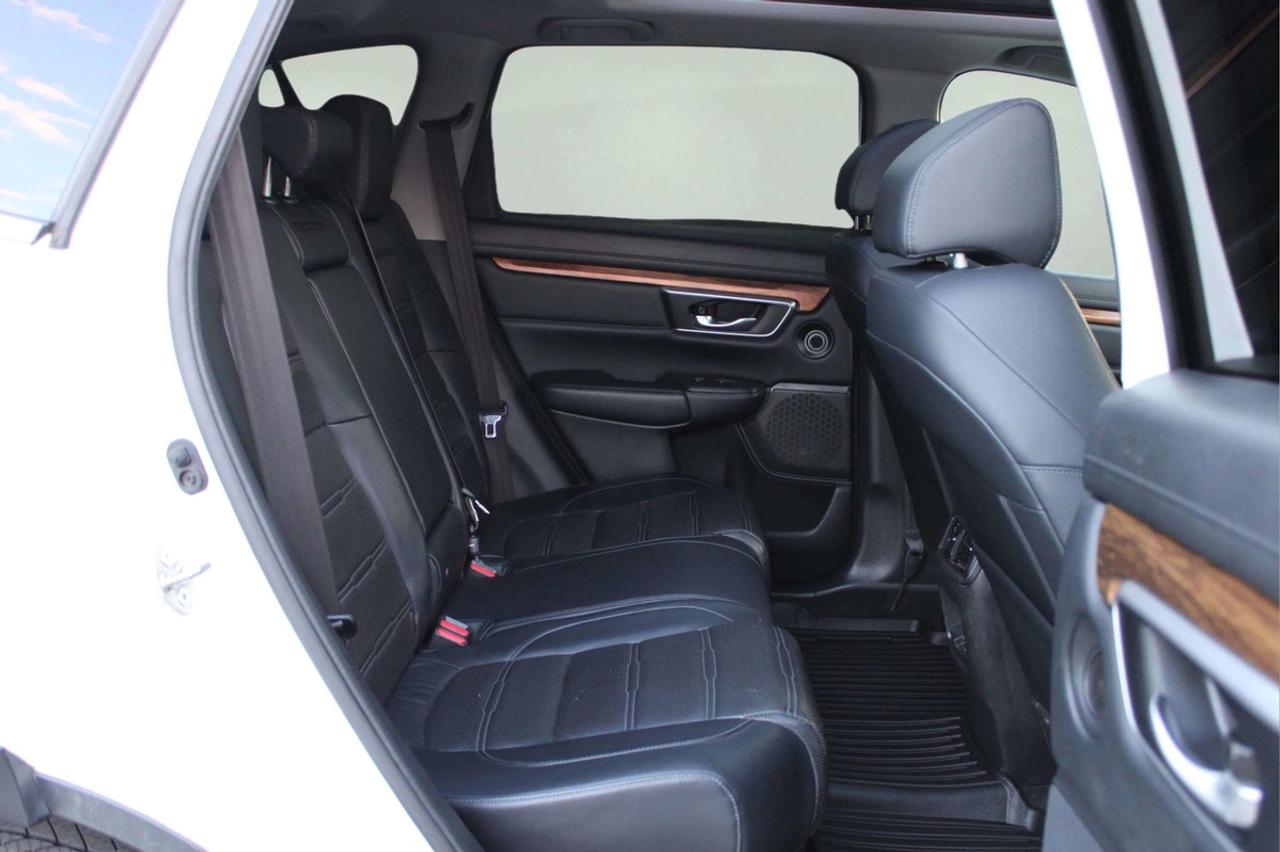 2017 Honda CR-V Touring Photo