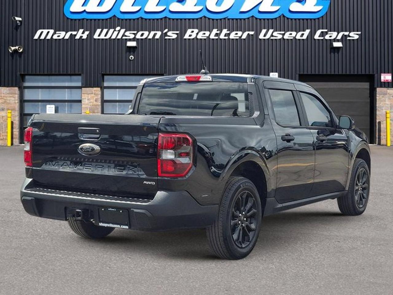 2024 Ford Maverick XLT AWD | Luxury Pkg | Co-Pilot 360 | Black Appearance PKG | 18" Alloys | Heated Wheel | and More ! Photo