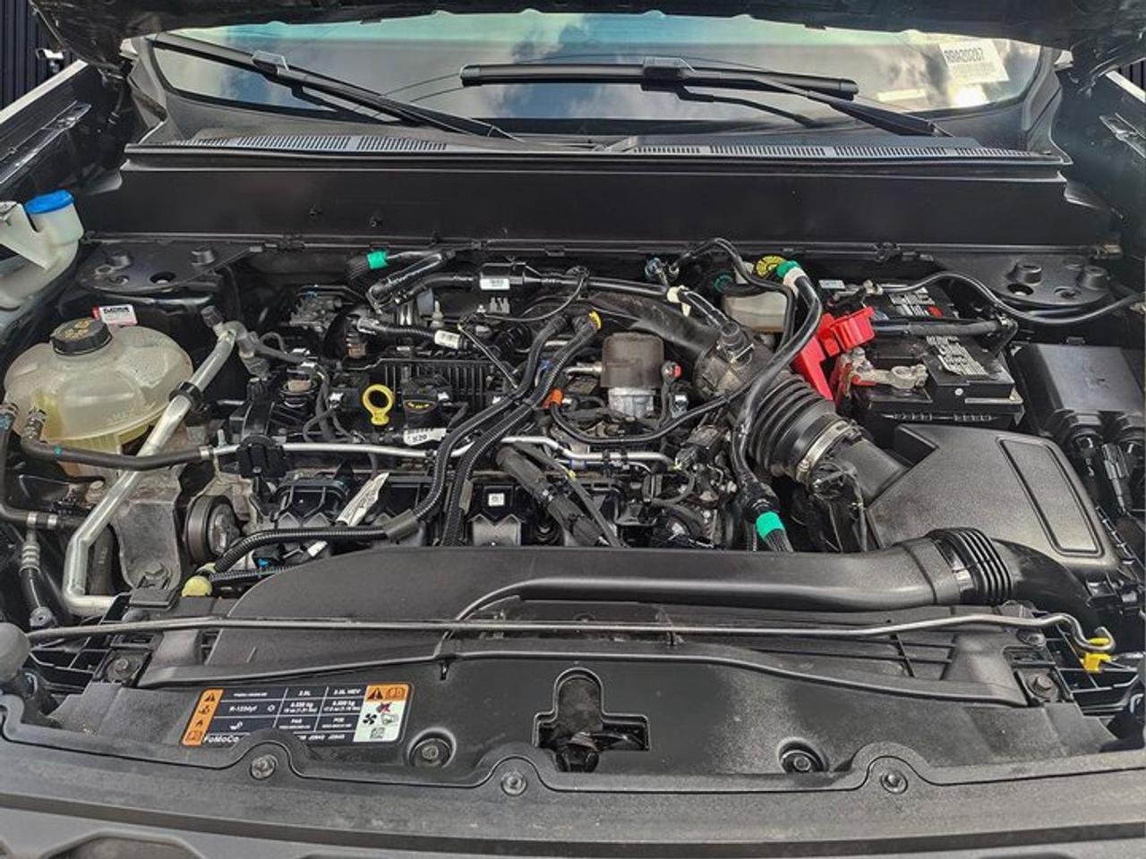 2024 Ford Maverick XLT AWD | Luxury Pkg | Co-Pilot 360 | Black Appearance PKG | 18" Alloys | Heated Wheel | and More ! Photo
