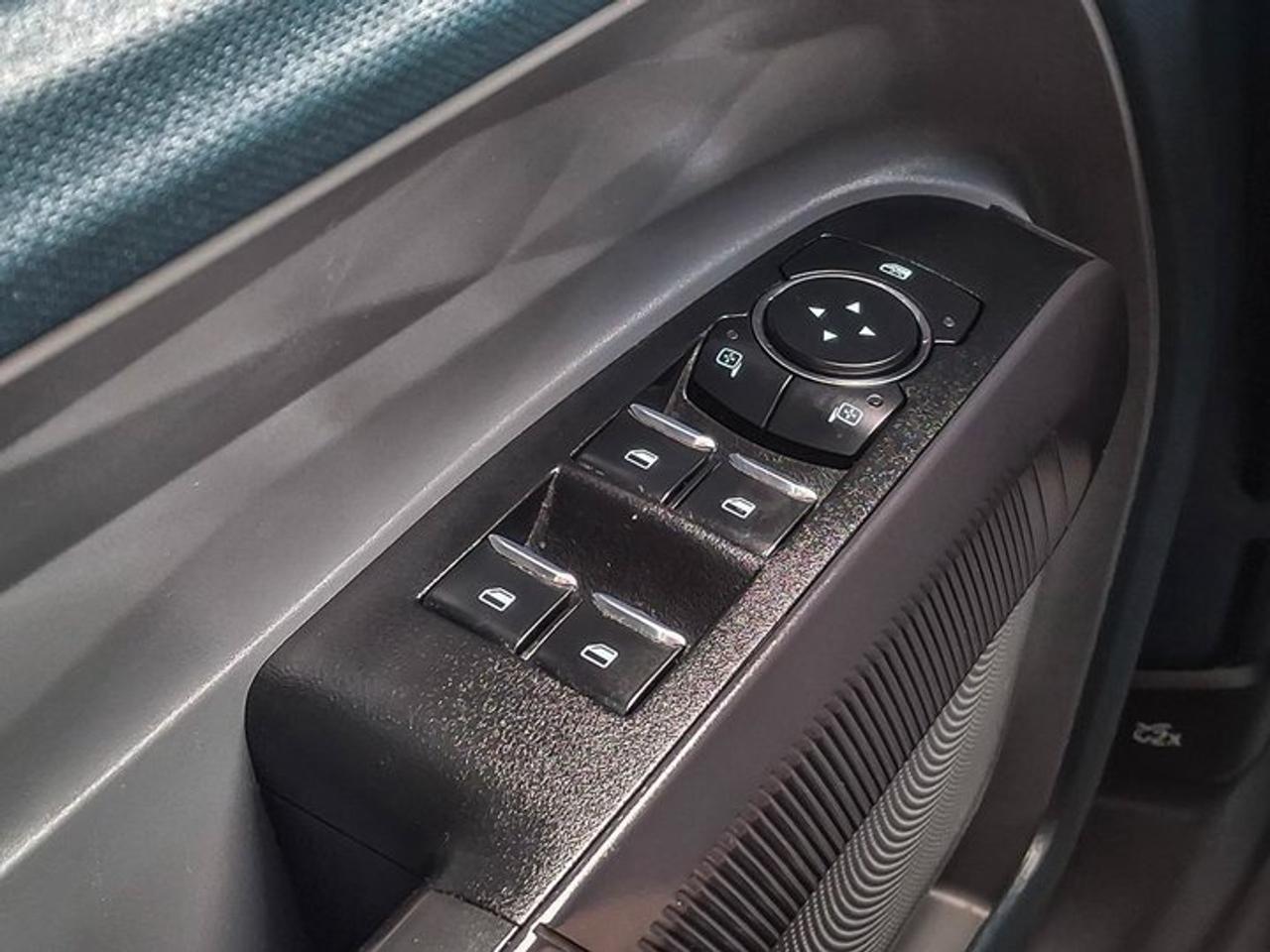 2024 Ford Maverick XLT AWD | Luxury Pkg | Co-Pilot 360 | Black Appearance PKG | 18" Alloys | Heated Wheel | and More ! Photo