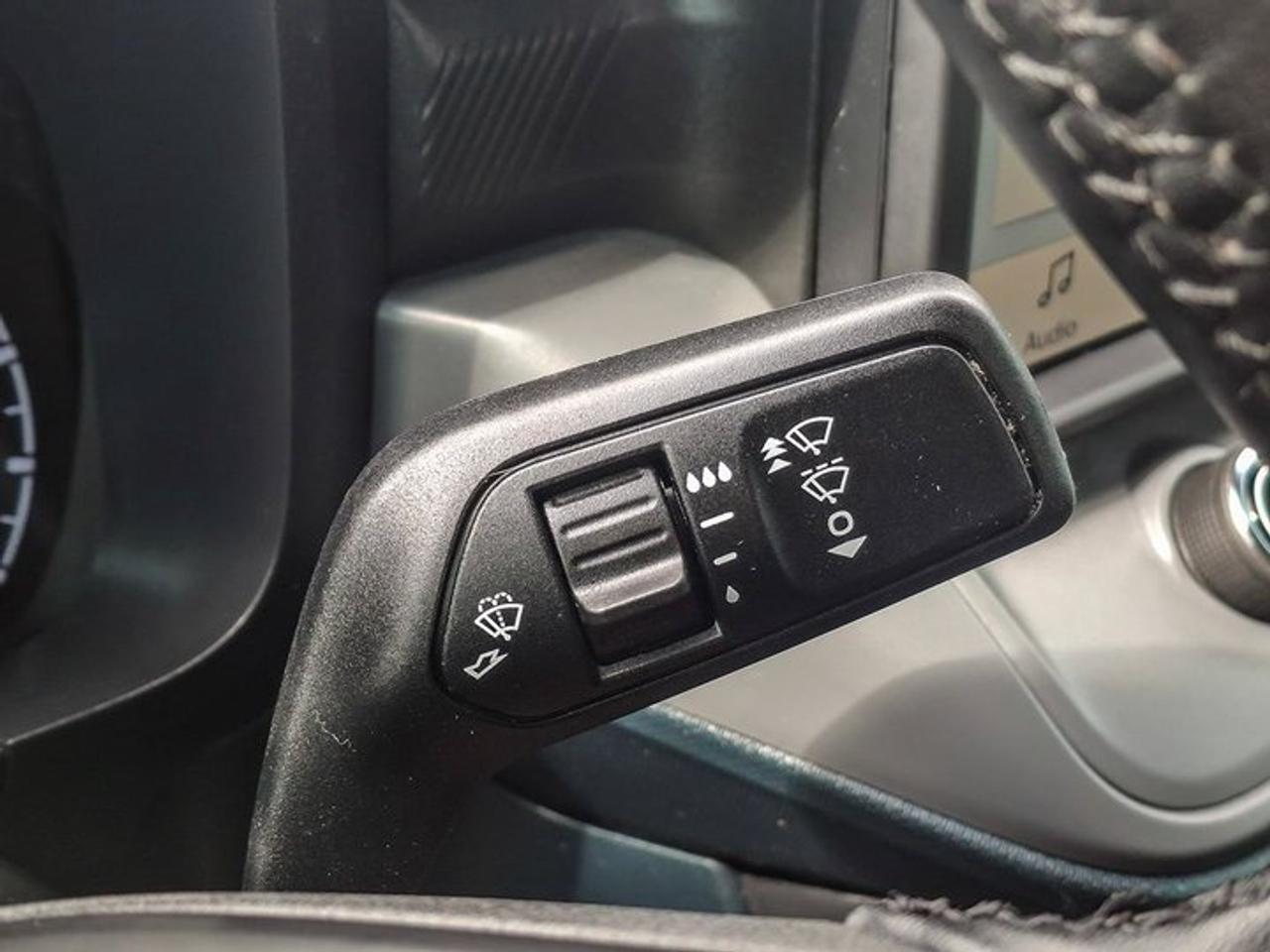 2024 Ford Maverick XLT AWD | Luxury Pkg | Co-Pilot 360 | Black Appearance PKG | 18" Alloys | Heated Wheel | and More ! Photo