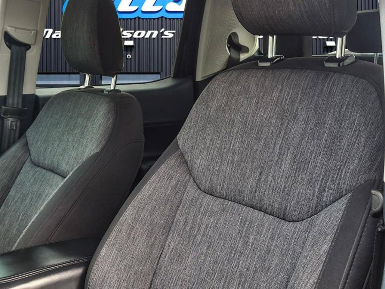 2024 Ford Maverick XLT AWD | Luxury Pkg | Co-Pilot 360 | Black Appearance PKG | 18" Alloys | Heated Wheel | and More ! Photo