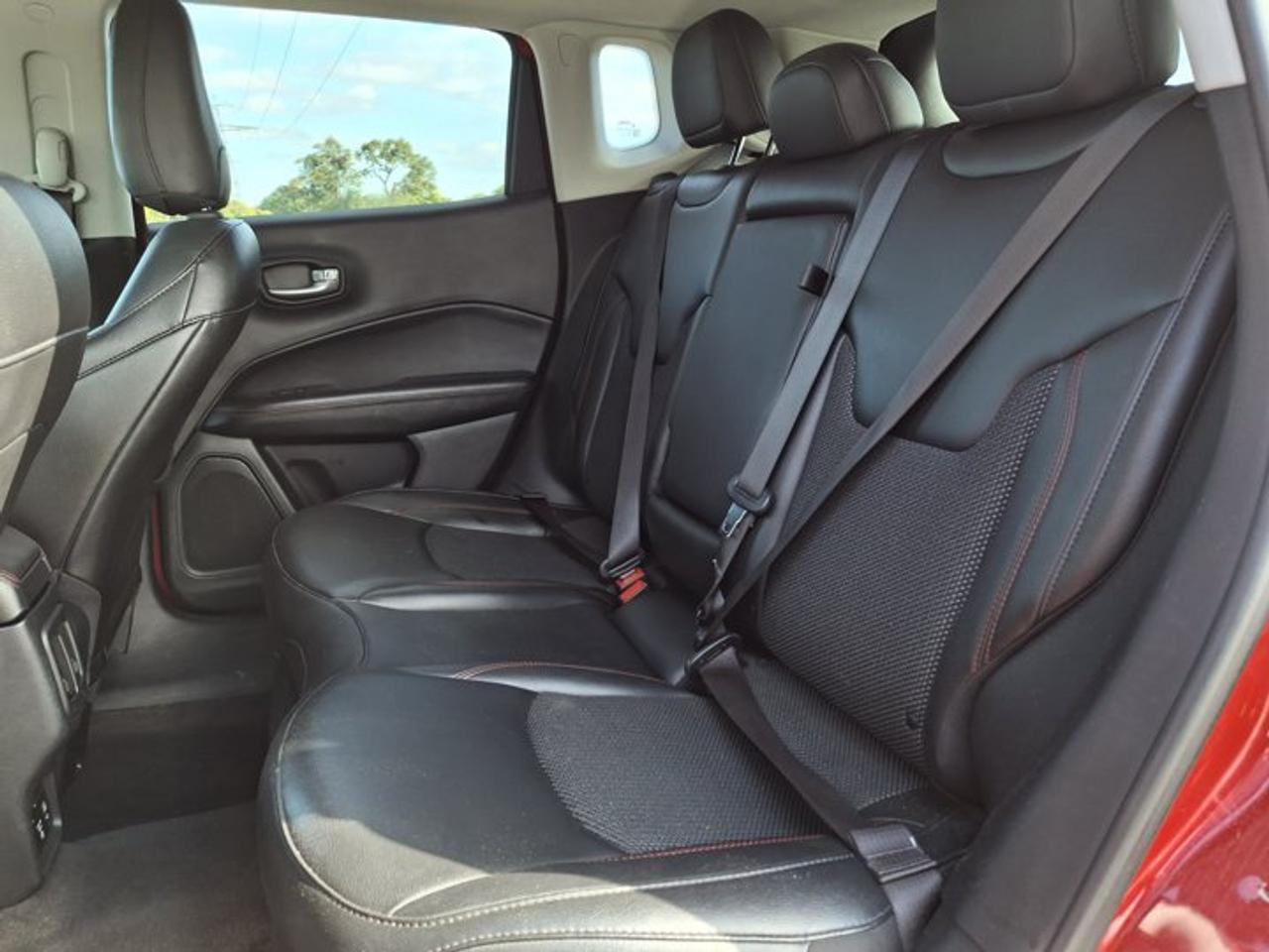 2021 Jeep Compass Trailhawk 4x4 | Split Leather | Tow Group | Heated Seats + Steering | Remote Start | BSM & More ! Photo
