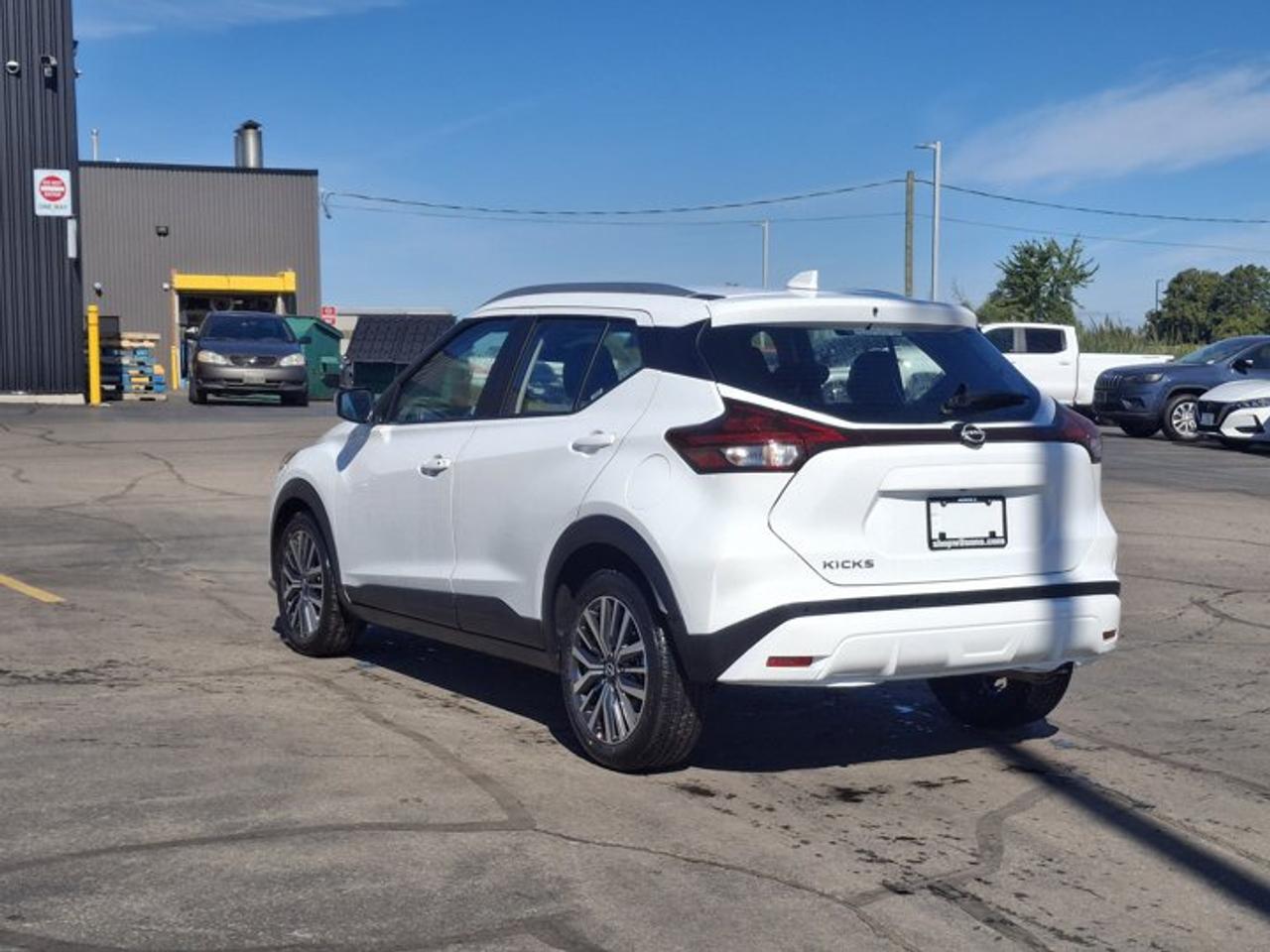 2025 Nissan Kicks Play SV | Heated Seats | Radar Cruise | CarPlay + Android | Rear Camera | and More ! Photo